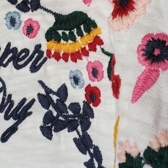 Superdry Women's Lexi Floral Embroidered T-Shirt in Rodeo White US 6 - Picture 7 of 11